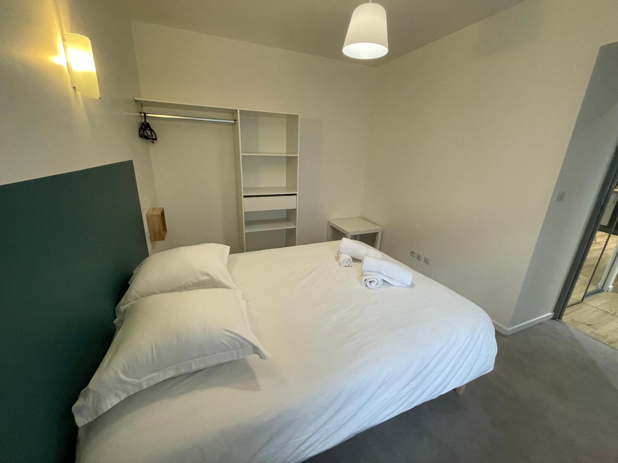 Place Du Marche 002, Au Coeur Des Rues Pietonnes Appartement Roanne Buitenkant foto